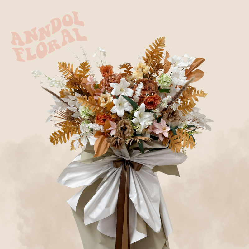 (Faux) Latte Garden Floral Stand