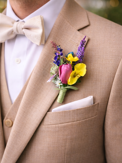 Secret Garden - Boutonnieres (Faux Rental)