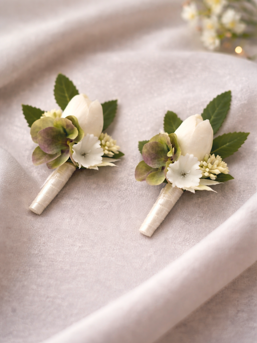 Personal Flower Package (Faux Rental) - White Serenity
