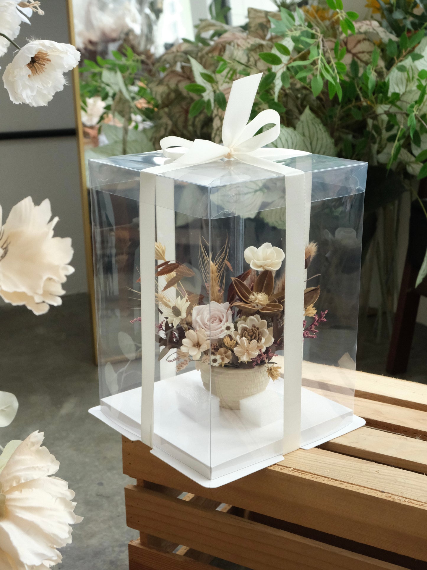 Preserved Flowers Vase Arrangement For Delivery In Singapore